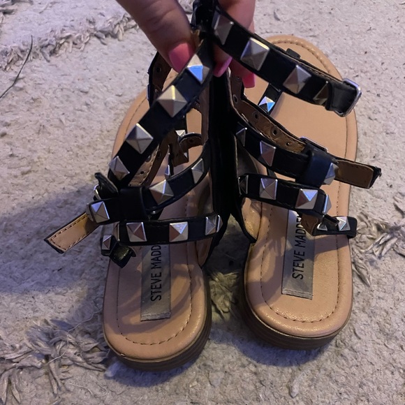 Steve Madden Studded Gladiators - Picture 4 of 6